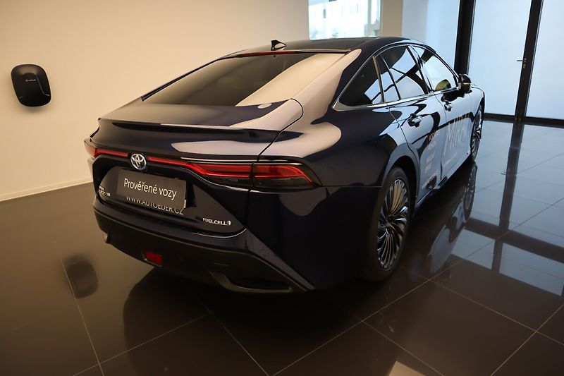 Toyota Mirai FCEV (182 k) Executive VIP Whi - fotka 4 z 17