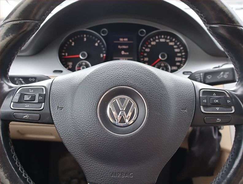 Volkswagen Passat CC (2009) 2.0 TDI, Park. senzory - fotka 15 z 16