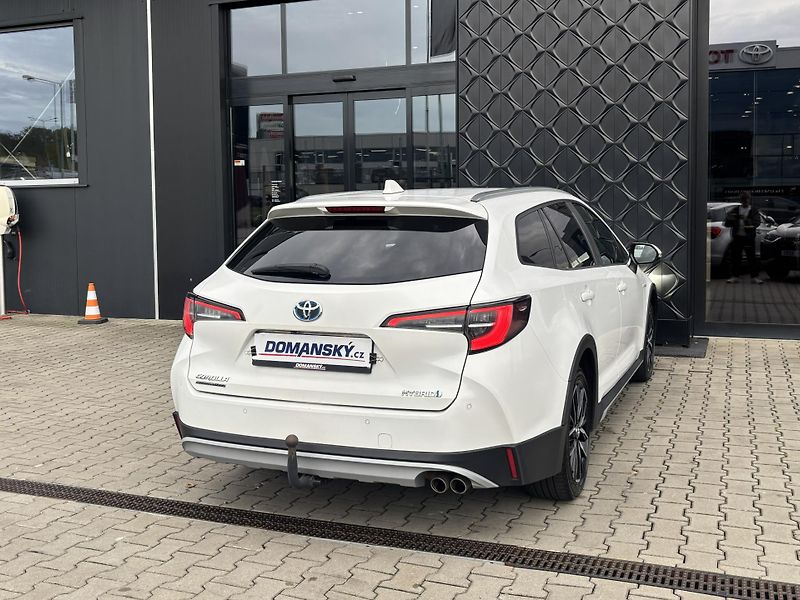 Toyota Corolla TREK 2.0 Hyb. 132 kW - fotka 3 z 27