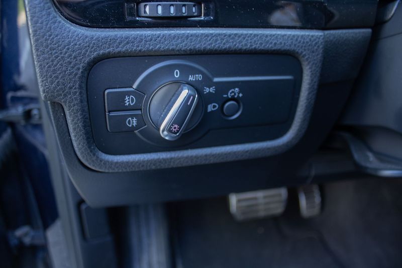 Volkswagen Touareg - fotka 11 z 25