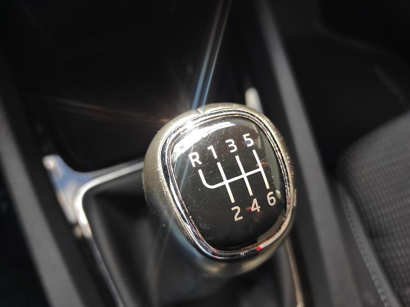 Škoda Octavia 2,0TDi 85kW, Ambition Plus, ČR - fotka 25 z 48