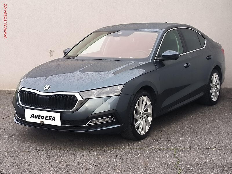 Škoda Octavia (2021) 2.0TDI, ČR, Style, DSG - fotka 3 z 29