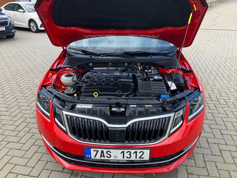 Škoda Octavia (2019) 1.6TDI 85kW STYLE NEHAVAROVANÉ - fotka 24 z 29