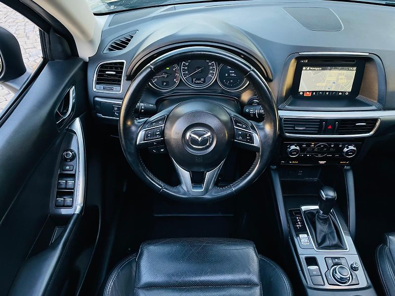 Mazda CX-5 2.5i 4x4 AUT 1.MAJITEL KAMERA - fotka 24 z 53
