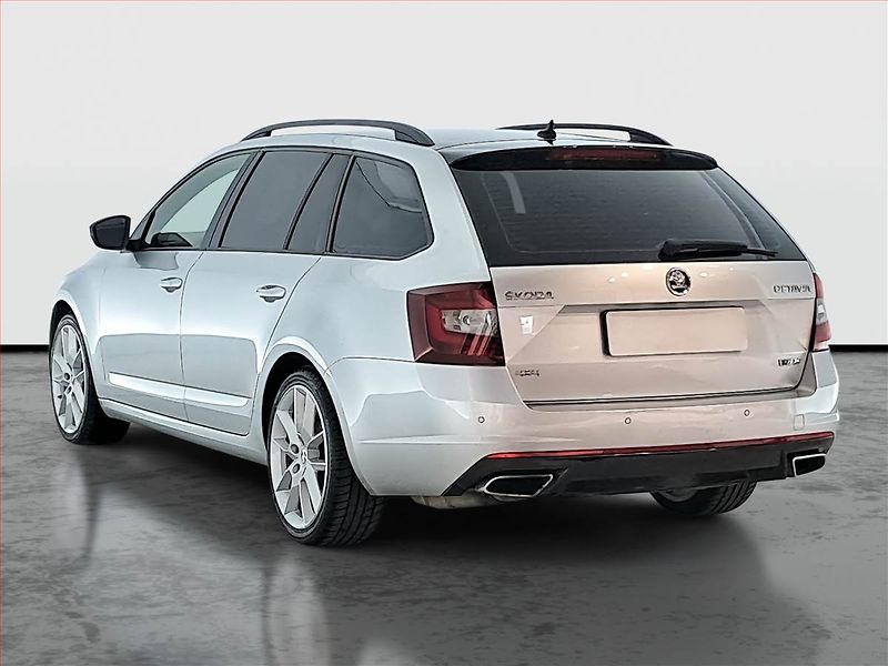 Škoda Octavia (2017) RS 2.0 TDI 4x4 DSG, 4X4 - fotka 4 z 22