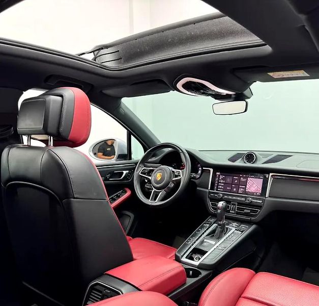 Porsche Macan (2021) Modernizované SUV - fotka 12 z 13