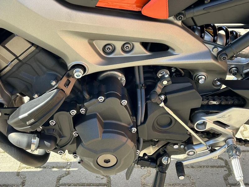 Yamaha MT-09 TOP – 10 920 Km – AKRAPOVIČ - fotka 8 z 11