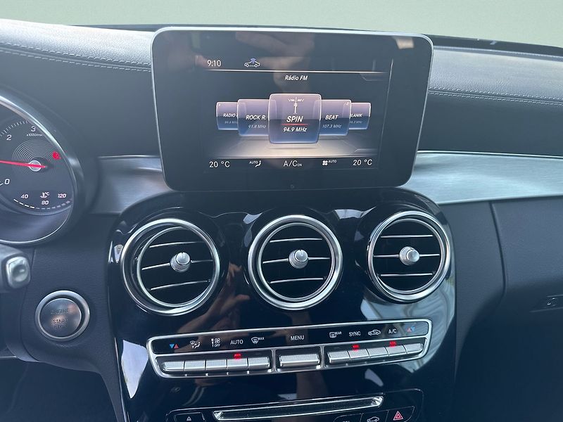 Mercedes-Benz Třídy C AMG paket 250d 4MATIC - fotka 15 z 19