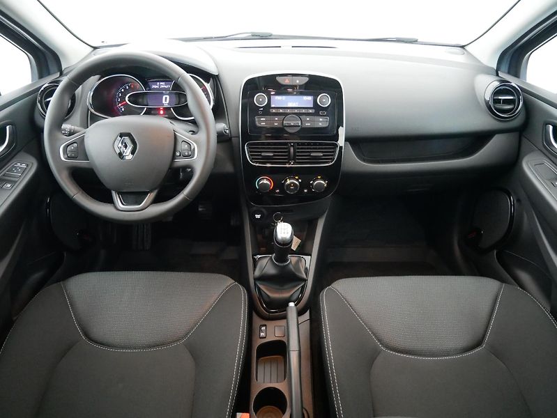 Renault Clio - fotka 5 z 24
