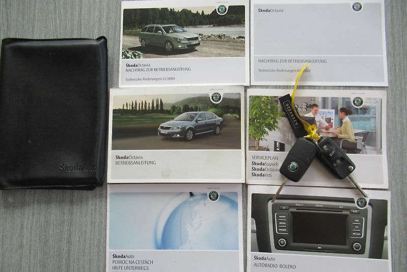 Škoda Octavia 1.2 TSi AUT.KLIMA VYHŘ.SEDAČKY - fotka 20 z 20