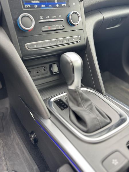 Renault Mégane 1.5DCi INTENS automat - fotka 18 z 24