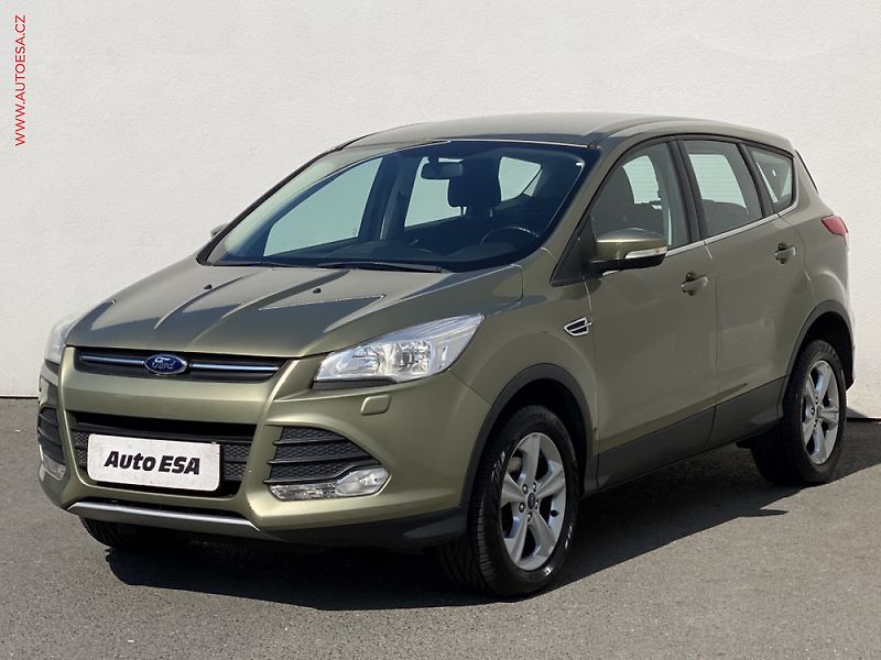 Ford Kuga (2016) 1.5 EB, Titanium, +ALU - fotka 3 z 3