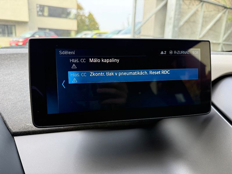 BMW i3 i3S 94Ah Kessy ACC Panorama - fotka 19 z 32