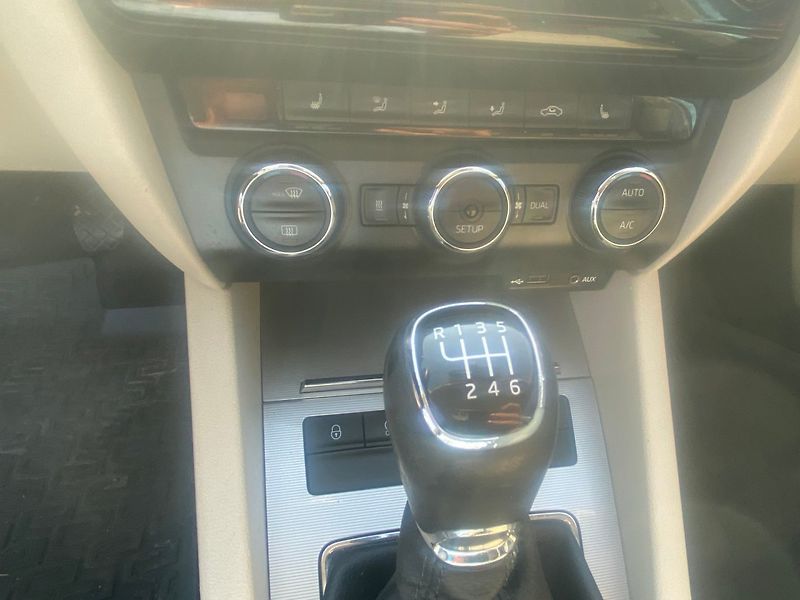 Škoda Octavia (2014) 1.4 TSI CNG - fotka 12 z 19