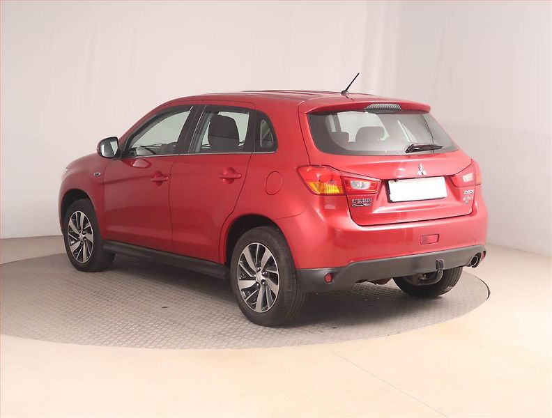Mitsubishi ASX (2015) Intense 1.8 DI-D MIVEC - fotka 4 z 15