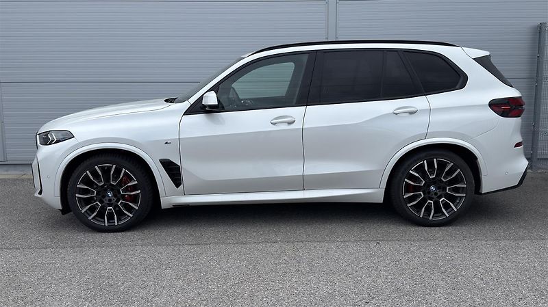 BMW X5 xDrive30d Mpaket ČR DPH - fotka 3 z 11