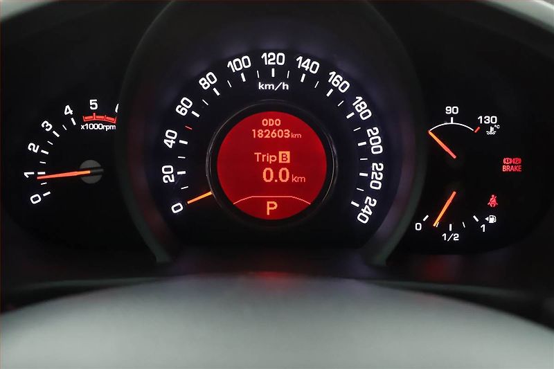 Kia Sportage (2012) 2.0 CRDi, 4X4, Automat, ČR - fotka 11 z 17