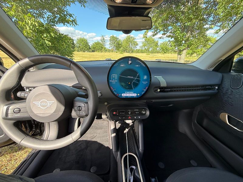Mini Cooper (2024) New  - fotka 19 z 21