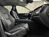 Volvo XC60 B5 AWD PLUS DARK AUT 1.maj. - náhled 20