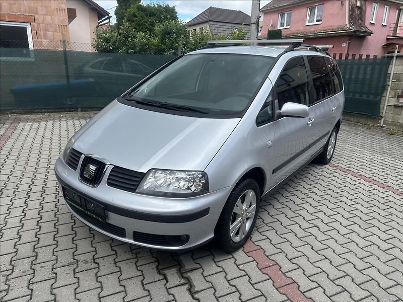 Seat Alhambra 1,9 TDI 7.MÍST BEZ KOROZE - fotka 9 z 21