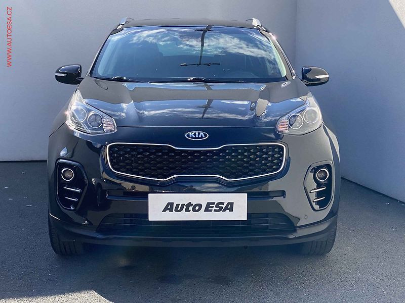 Kia Sportage (2018) 1.6 GDi, Navi, kamera, kůže - fotka 2 z 18