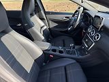 Mercedes-Benz Třídy A 180i SPORT LED NAVI SERVISKA - náhled 32
