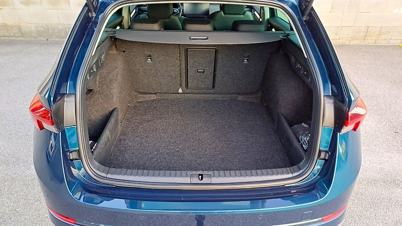 Škoda Octavia TDI 110kW DSG 4x4-1.maj-ČR-TZ- - fotka 15 z 50