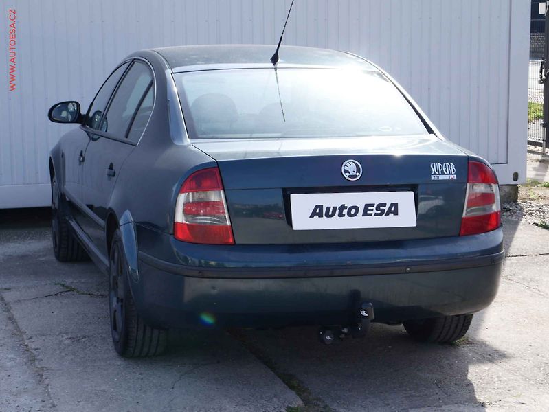 Škoda Superb (2005) 1.9 TDi, ČR, TZ, výhř.sed. - fotka 3 z 16
