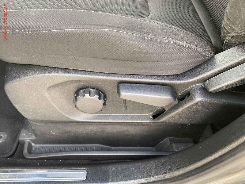Ford S-MAX (2016) 2.0TDCI 4x4, ČR, servis.kniha - fotka 14 z 18