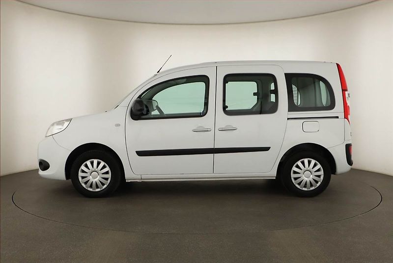 Renault Kangoo (2021) Zen 1.5 dCi, 5Míst, ČR, 1Maj - fotka 3 z 12