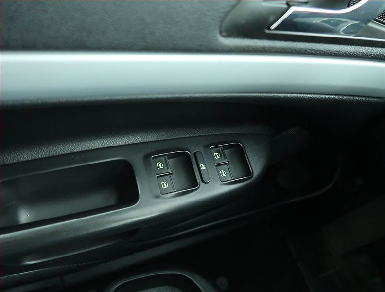 Škoda Octavia (2009) RS 2.0 TFSI, jezdí výborně - fotka 15 z 15