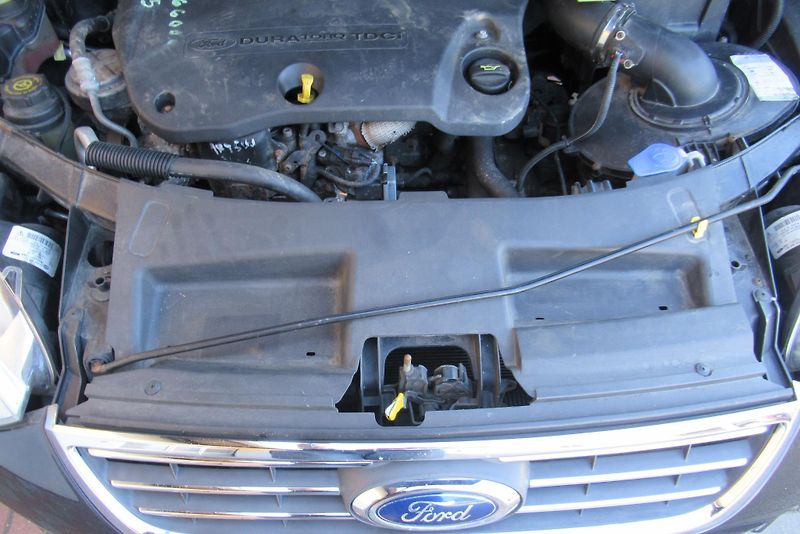 Ford Galaxy 2.2 TDCi AUT. KLIMA TAŽNÉ - fotka 18 z 19