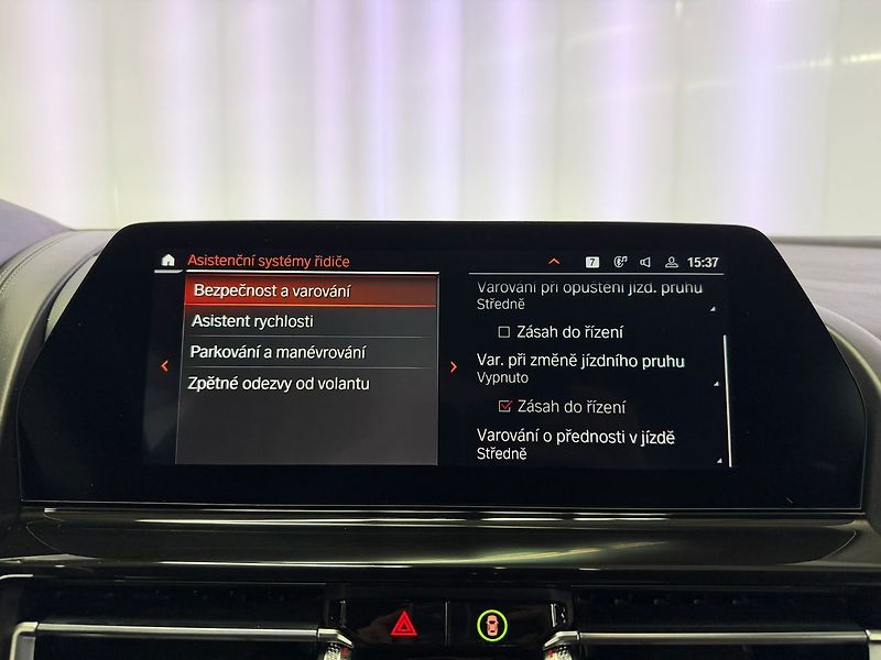 BMW Řada 8 M850i xDrive INDIVIDUAL LASER, - fotka 18 z 32