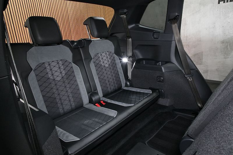 Volkswagen Tiguan Allspace 2.0TDI 147kW R-Line ZÁRUKA 7m - fotka 15 z 44