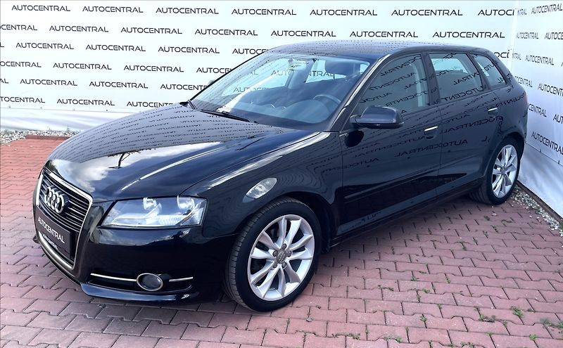 Audi A3 1,2 TFSI Sportback 77kw servis - fotka 3 z 23