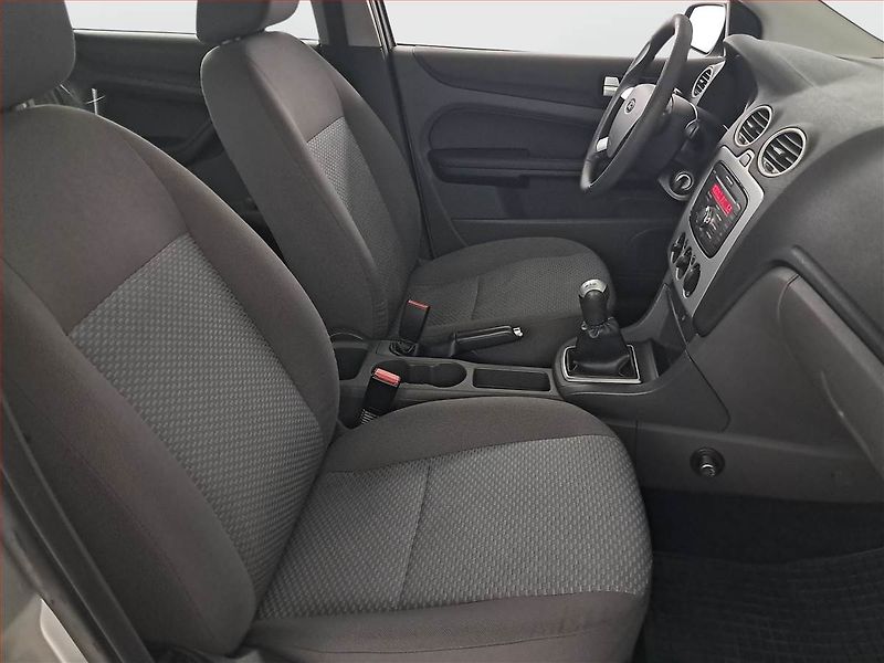 Ford Focus (2007) 1.6 16V, po STK - fotka 9 z 13