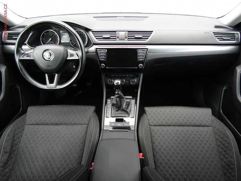 Škoda Superb (2016) 2.0 TDi, Style, TZ, navi - fotka 8 z 23