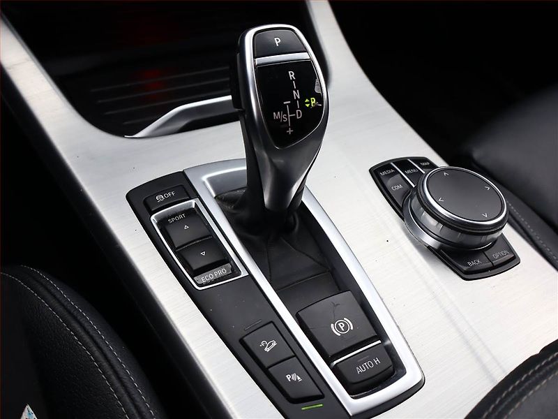 BMW X4 (2018) xDrive30d - fotka 11 z 19
