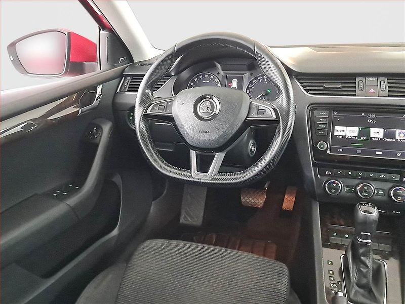 Škoda Octavia (2017) 1.6 TDI, Automat, Navi - fotka 7 z 22