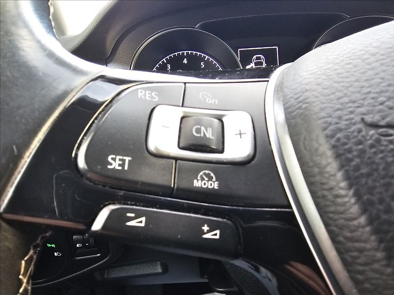 Volkswagen Golf Sportsvan 1,4TSi DSG LOUNGE NAVI STK - fotka 15 z 53