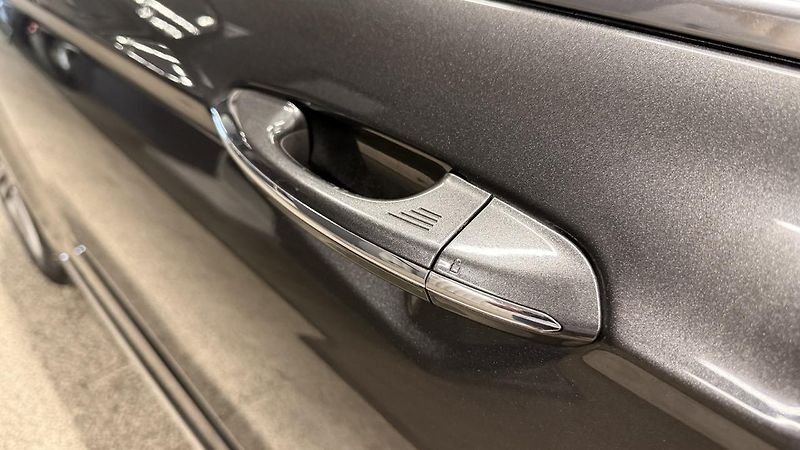 Ford Mondeo (2018) 2.0 hybrid,VIGNALE,MASÁŽ - fotka 21 z 34