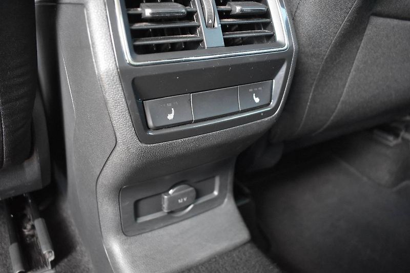 Škoda Karoq (2022) 1.5TSI 110kW DSG, LED,Závěs - fotka 10 z 28