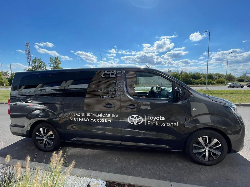 Toyota ProAce Verso 2.0 D A/T L2 Family 8S Webasto - fotka 6 z 29