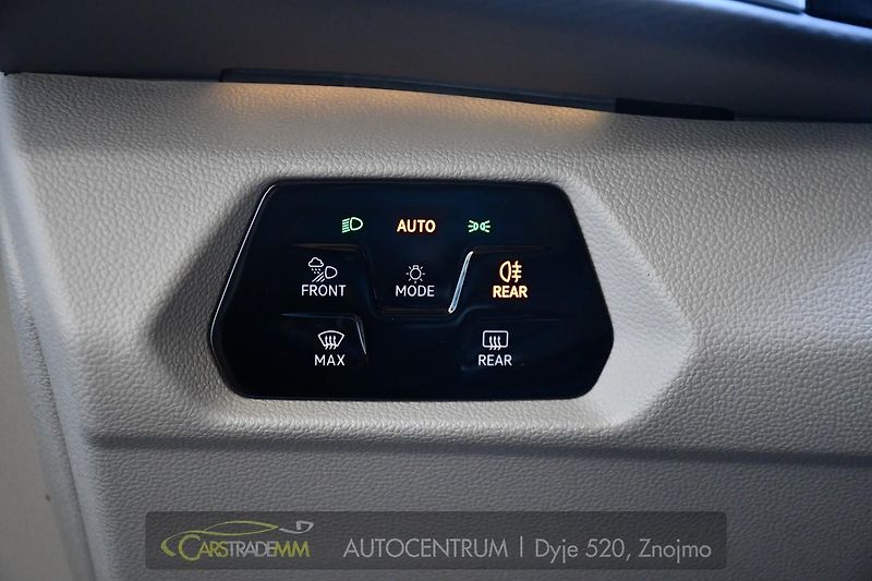Volkswagen Multivan 2.0TDi LONG STYLE DSG IQLIGHT - fotka 26 z 57