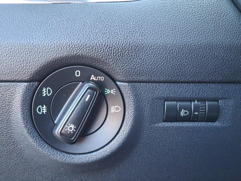 Škoda Octavia (2014) 1.4TSI 103kW 6MAN -1.MAJITEL - fotka 18 z 40