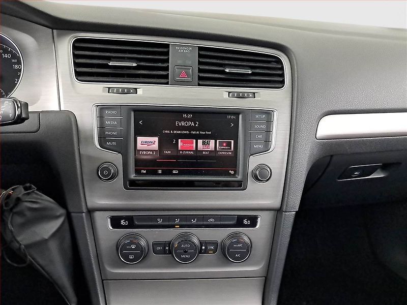 Volkswagen Golf (2016) Comfortline 1.2 TSI, Tempomat - fotka 12 z 15