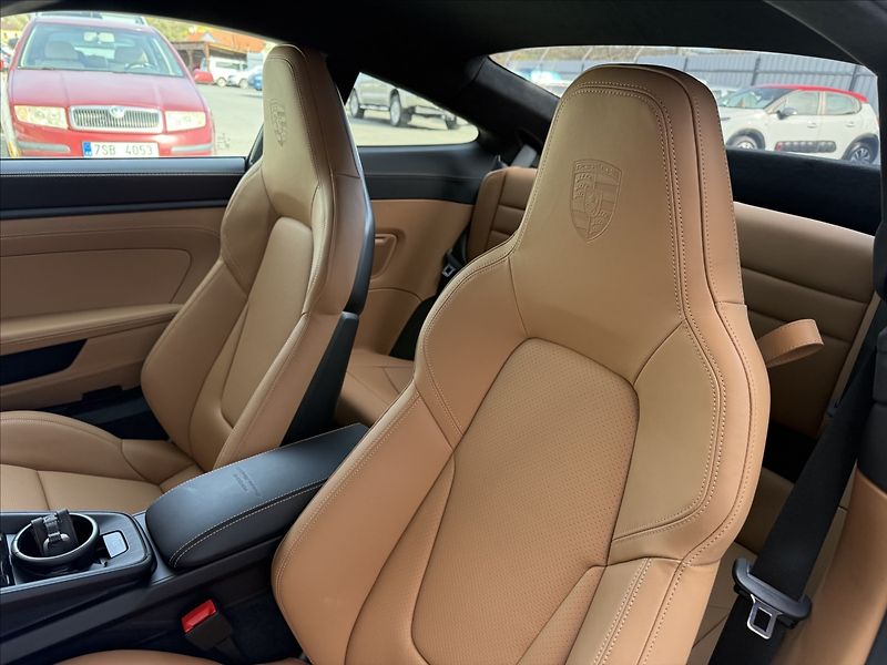 Porsche 911 4,0 GT3 Touring,CZ - fotka 12 z 29