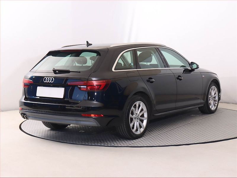 Audi A4 (2018) S-Line 2.0 TDI, Automat, Navi - fotka 5 z 22