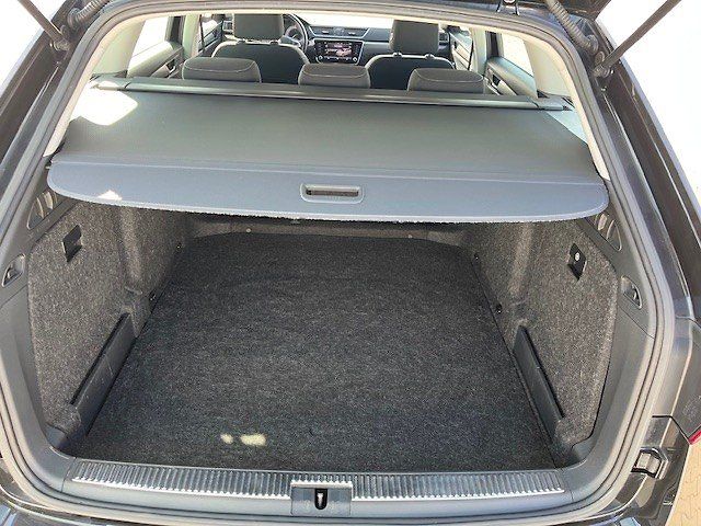 Škoda Superb Ambition Combi - fotka 15 z 15