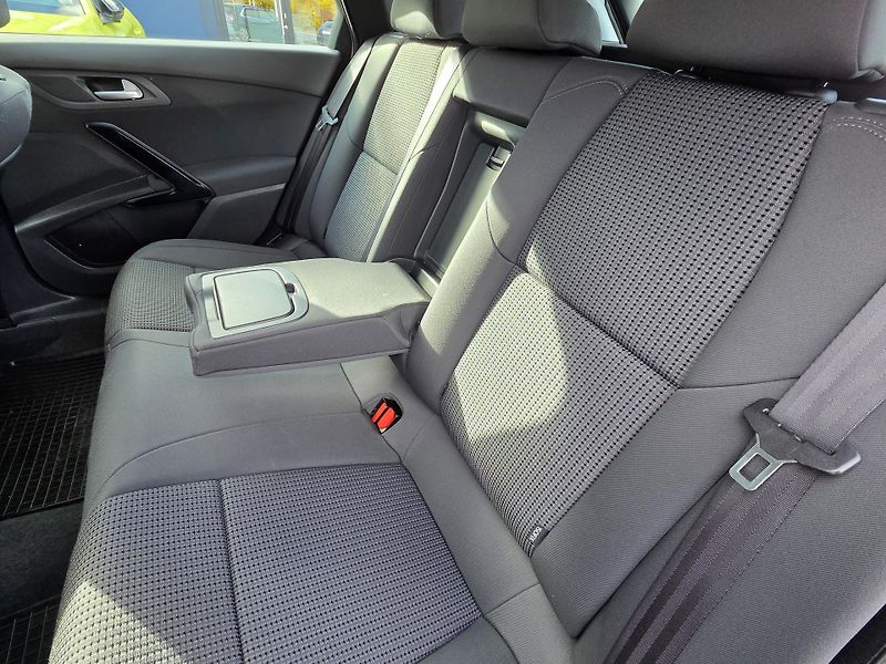 Peugeot 508 (2016) SW 1.6 BHDi 120 ACTIVE EAT6 - fotka 10 z 29